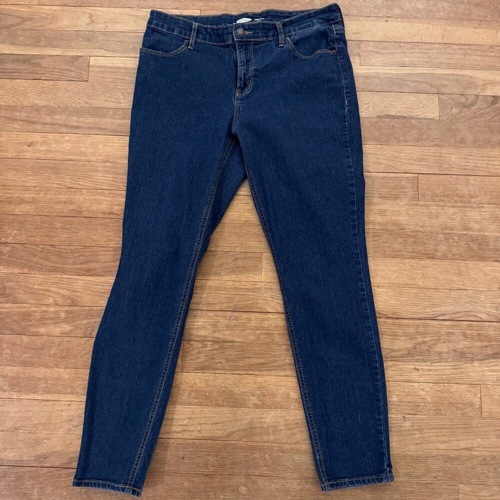 Old Navy women's Super Skinny mid rise jeans pants size 12
b50